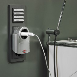 محافظ تک خانه 13.5 آمپر مدل Primera-Line برننشتول