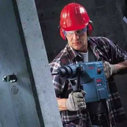 دریل بتن کن 5 شیار 11 کیلویی بوش مدل GBH11DE دریل بتن کن 5 شیار 11 کیلویی بوش مدل GBH11DE