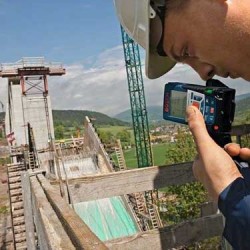 متر لیزری بوش مدل GLM250VF متر لیزری بوش مدل GLM250VF