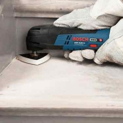 فرز چندکاره شارژی بوش مدل GOP10,8V-LI فرز چندکاره شارژی بوش مدل GOP10,8V-LI